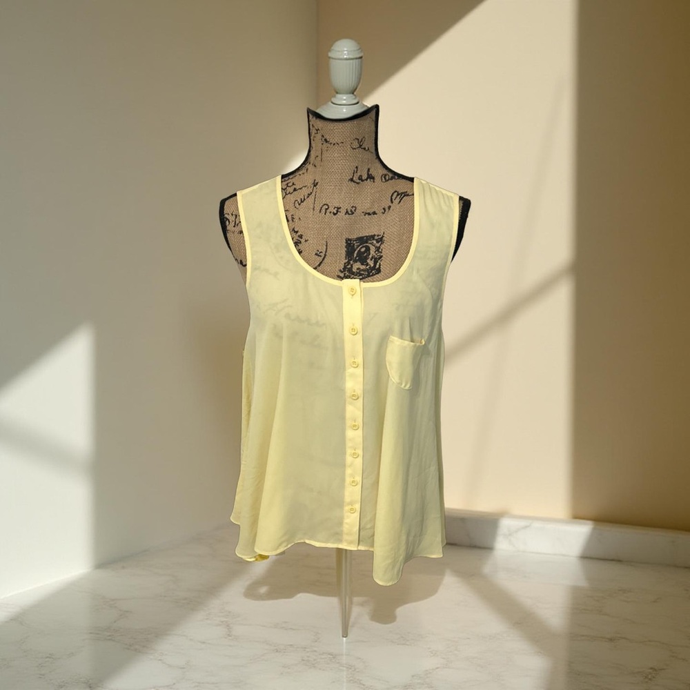 Style & Co. Women’s Size M Light Yellow Light Sleeveless Blouse Tunic Sheer - Picture 9 of 12